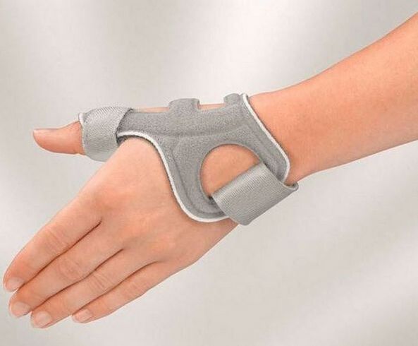 Thumb wrench for pain relief