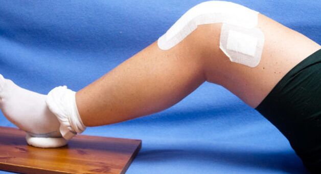 use of therapeutic adhesive for osteoarthritis of the knee joint